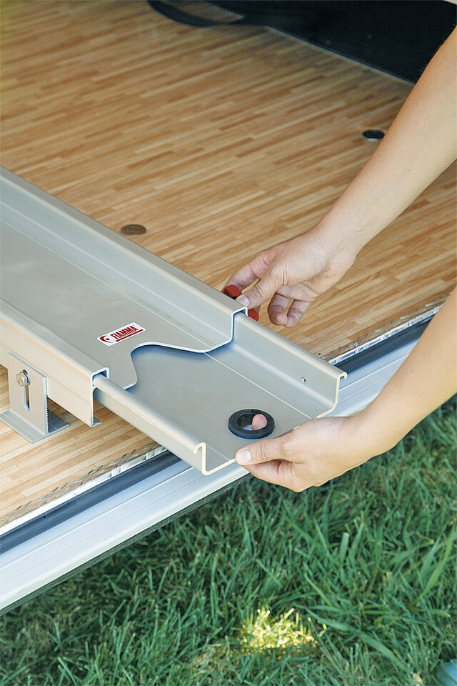 Fiamma Carry-Moto Pro Auffahrschiene für Heckgaragen