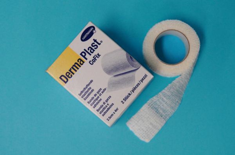 IVF Derma-Plast CoFix, 2.5 cm x 4 m 2 Stück